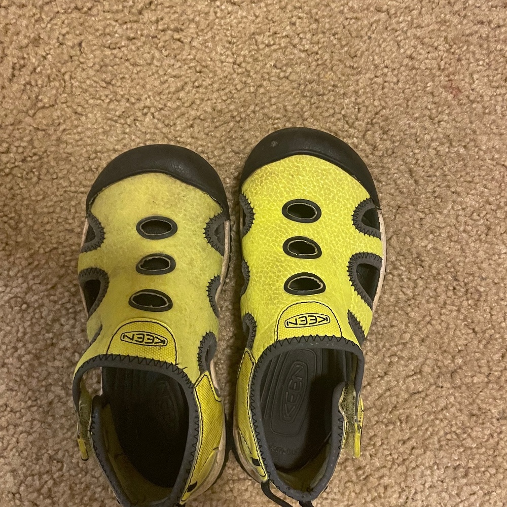 Keen Childrens Shoe 12